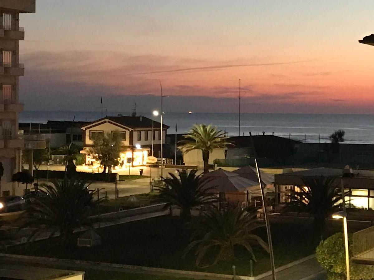 My Happy Place Lido di Camaiore Dış mekan fotoğraf